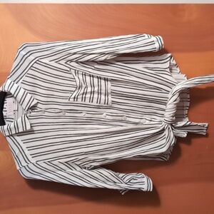 Vixbe women's blouse, medium. White/charcoal.